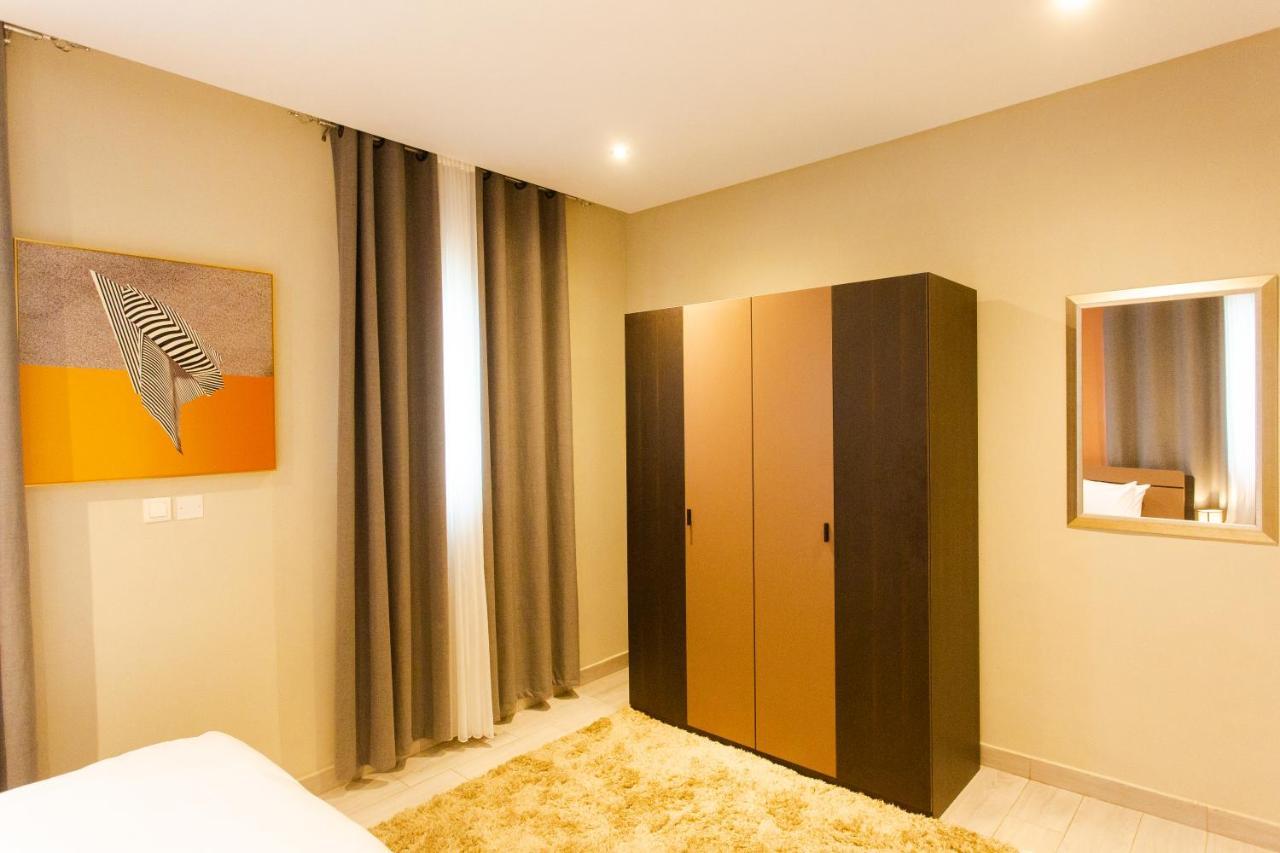 Accra Luxury Homes @ Achimota Экстерьер фото